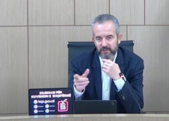 Vota e diasporës/ Nga kërkesa e parë, tek aplikuesi me moshën më të madhe, detaje nga procesi i regjistrimit në PER