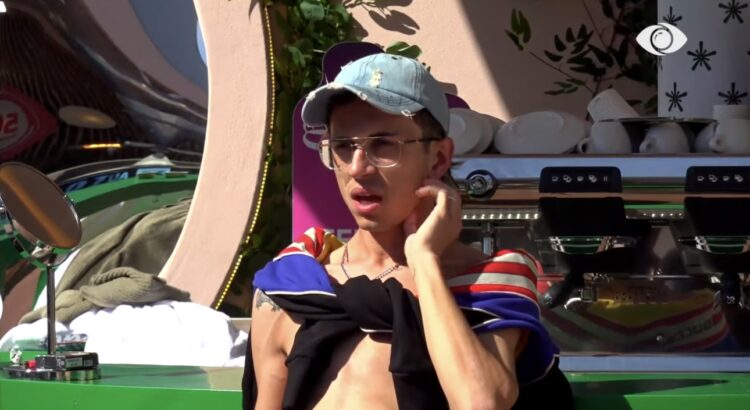 “Kërmill i ndyrë, të ishim jashtë…”, Kelly kërcënon Vserlon