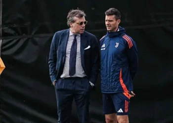 “Më vjen turp që të zgjodha ty”, biseda e fundit mes Giuntoli dhe Thiago Motta-s