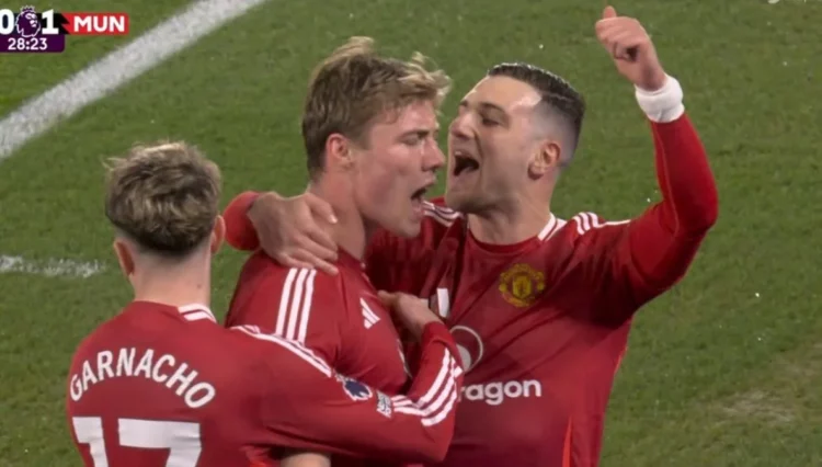 Manchester United bën detyrën ndaj Leicester, fitore e pastër ndaj “Dhelprave” (video)