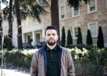 “Zvarritje e hetimeve për mbetjet e rrezikshme”, PD: Qeveria po pengon transparencën për të ruajtur Kumbaron dhe Vengun