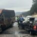Aksident fatal në Peqin-Elbasan/ Makina përplaset me një furgon pasagjerësh, 2 të vdekur dhe 4 të plagosur