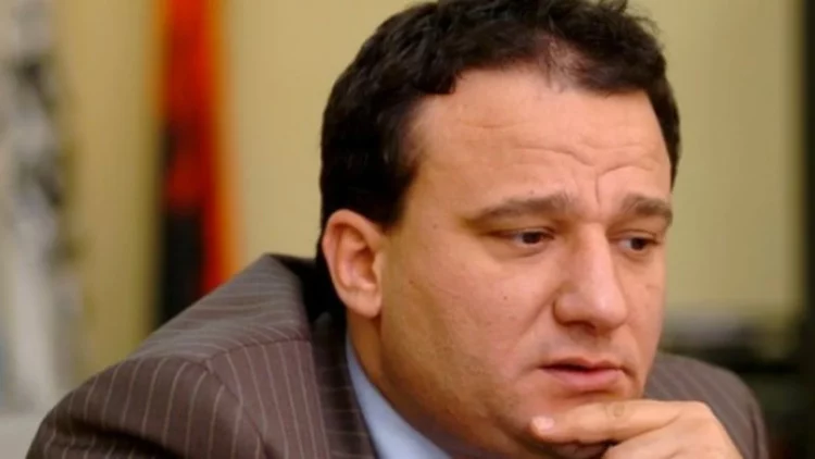 Kush ishte Andis Harasani, ish-drejtori i Nanos që mori dy mandate, por e la në mes rrugëtimin politik për…