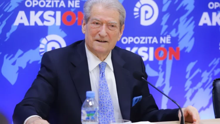 Protesta për ‘TikTok’, Berisha u bën thirrje nxënësve: Nisni bojkotin e mësimit