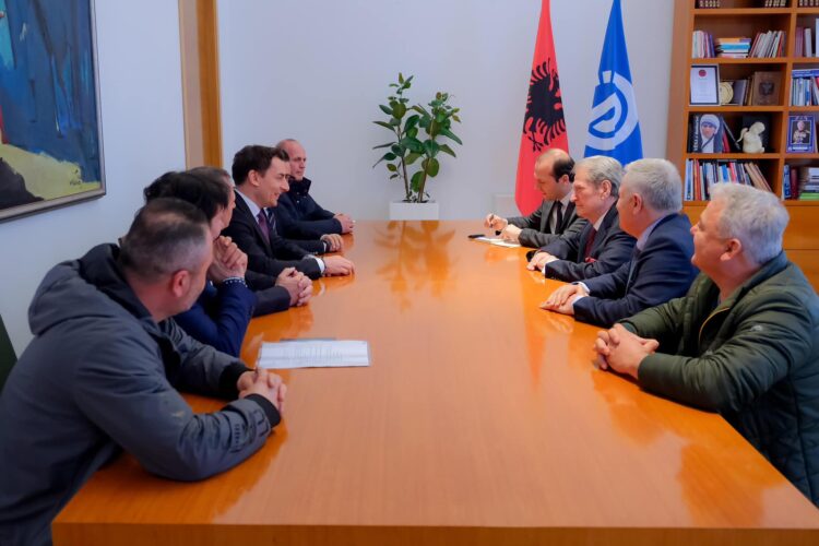 Berisha pret deputetin italian: I informova për skandalin e inceneratorëve dhe mbetjet toksike