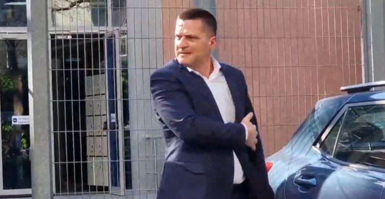 Drejtori i Policisë së Tiranës, Elton Alushi paraqitet në SPAK