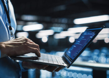 Ngadalësohet Teknologjia e Informacionit, si po ndikohet tregu i punësimit në Shqipëri