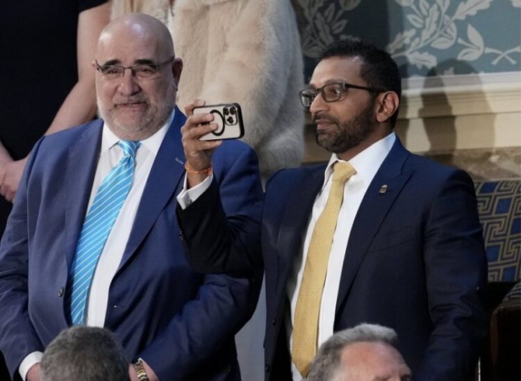 Trump në Kongres/ I pranishëm në krah të drejtorit të FBI-së edhe drejtuesi i fushatës së PD-së, Chris LaCivita