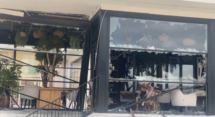 Detaje nga shpërthimi me lëndë plasëse në Lezhë. Lokali ishte në pronësi të një 47-vjeçari, kamerat fiksuan…