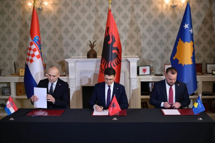 Çfarë përmban pakti trepalësh? Zbardhet marrëveshja Shqipëri-Kroaci-Kosovë