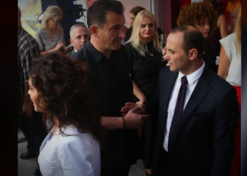 Ju publikua foto me Veliaj, “digjet” gjyqtari i SPAK