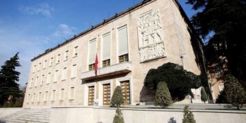 Samiti i Komunitetit Politik Europian në vendin tonë, pushim më 15 dhe 16 maj për institucionet në Tiranë dhe rrethina