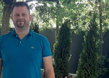 Një vit më parë i vranë djalin, gjendet e vdekur në banesë nëna e Rigels Kaso