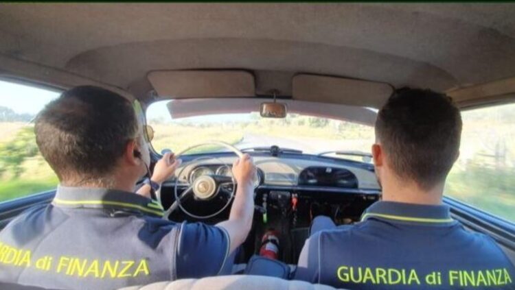 Itali/ Përgjimet çmontojnë organizatën italo-shqiptare të narkotrafikut, 12 të arrestuar