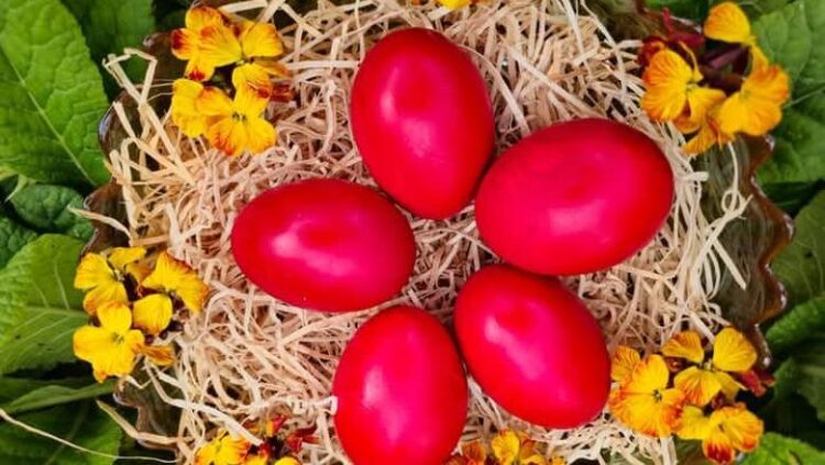 E Enjtja e Madhe dhe kuptimi i lyrjes së vezëve të kuqe të Pashkës