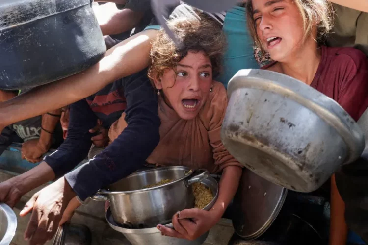 Furrat mbyllen, fëmijët vdesin/ 60 ditë bllokadë e ndihmave, Gaza në prag të zisë së bukës