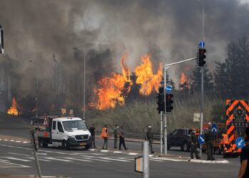 Izrael, zjarre masive shpërthejnë pranë Jerusalemit