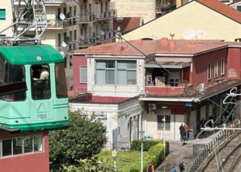 Këputet kablloja e teleferikut në Napoli, vdesin 4 persona dhe një plagoset rëndë
