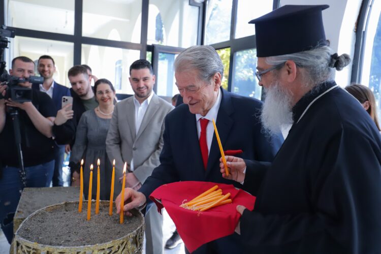 Pashkët/ Berisha: Dyfishojmë fondet për komunitetet fetare dhe zgjidhim çështjen e pronave