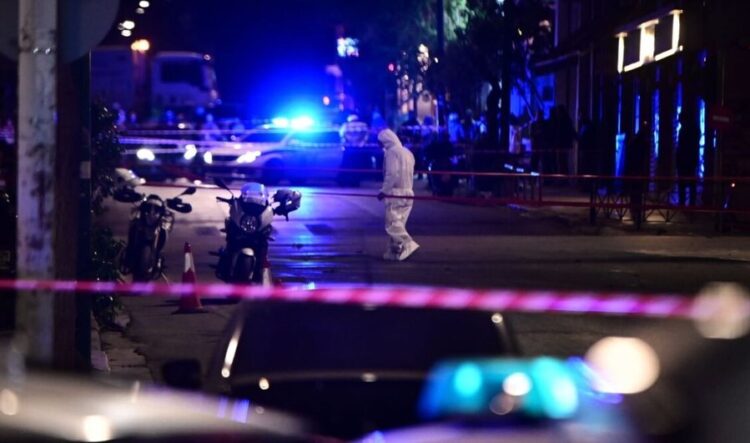 Tronditet Athina, shpërthim i fuqishëm bombe