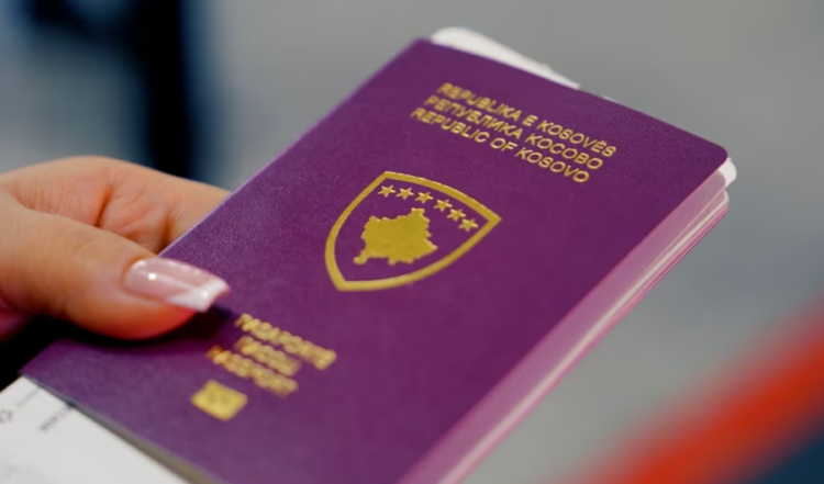 Një tjetër shtet heq vizat për qytetarët e Kosovës