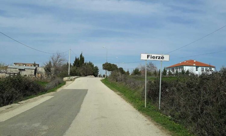 Vidhen pompat e Ujësjellësit në Fierzë, banorët dhe bizneset pa ujë