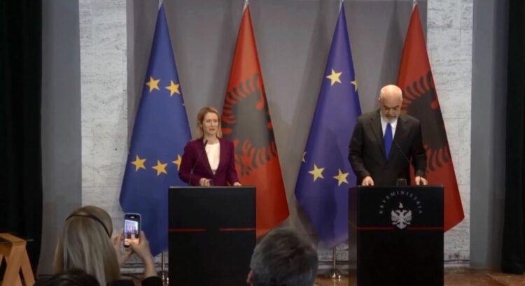 ‘Pasaportë europiane me mik’/ Këlliçi: BE kërkon reforma, Rama ofron propagandë