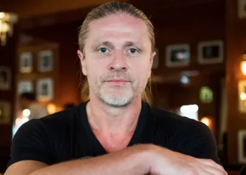 “Si mund të shkosh te Real-i tani?”, Petit paralajmëron yllin: Ata janë në kaos total