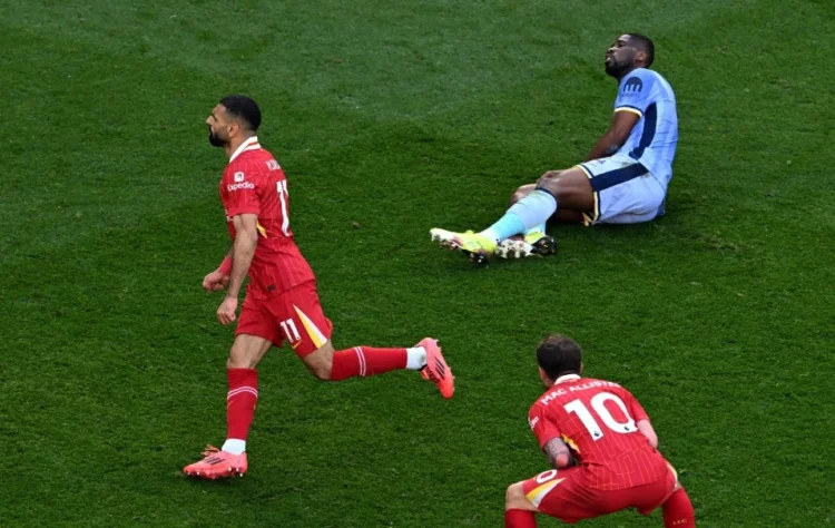 Liverpool fitore spektakolare ndaj Tottenham dhe shpallet zyrtarisht kampion në Premier League