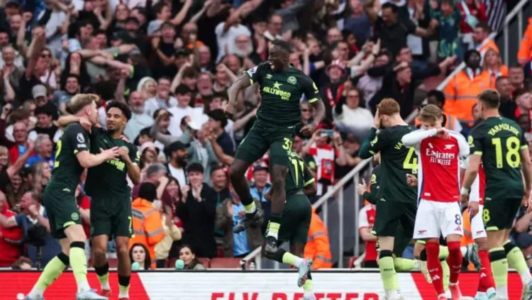 Me mendjen në Madrid, Arsenal ngec në shtëpi dhe afron Liverpool-in gjithnjë e më shumë me titullin (video)