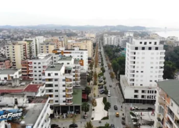 15 mijë euro ryshfet për banesat sociale në Durrës/ Skema