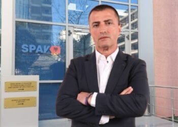 PD kallëzon në SPAK Tërmet Peçin/ Nga e motra te drejtorët, si njerëzit e kryebashkiakut përfituan miliona euro