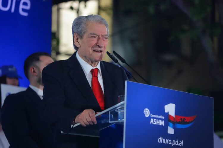 Berisha: Kongresi i Partisë Popullore Europiane votoi rezolutën në të cilën i jepet mbështetja më e fuqishme PD-së