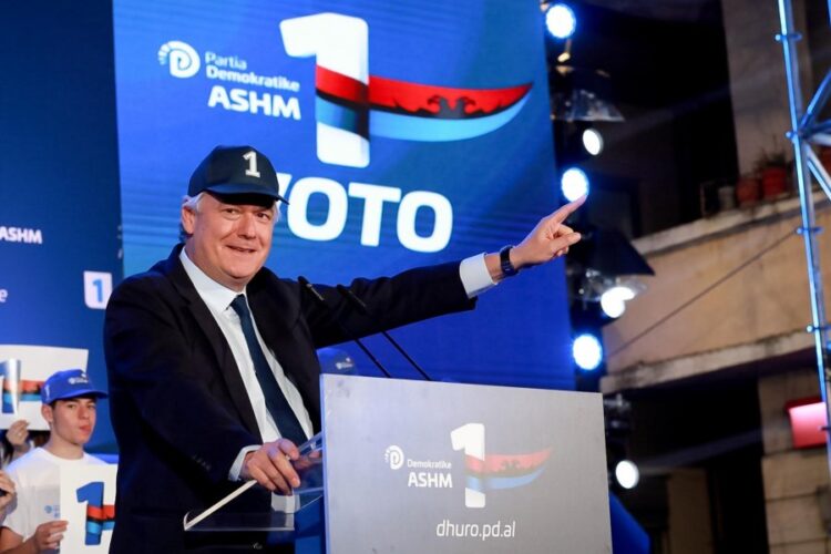 Europarlamentari Lopez nga Kavaja: Lamtumirë Rama, përshëndetje Berisha