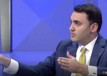 Këlliçi: Edhe në sondazhet e fabrikuara mazhoranca nuk shkon mbi 46%, ndryshimi vjen më 11 Maj