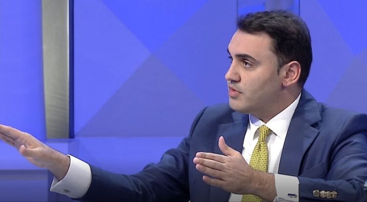 Këlliçi: Edhe në sondazhet e fabrikuara mazhoranca nuk shkon mbi 46%, ndryshimi vjen më 11 Maj