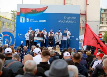 Berisha paralajmëron bandat: Mos kërcënoni për vota, së bashku me Ramën do të shkoni te Veliaj