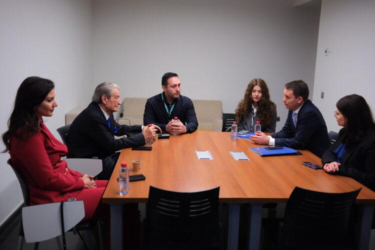 Berisha takon zëvendëspresidentin e PPE: Diskutuam rëndësinë e zgjedhjeve në Shqipëri…