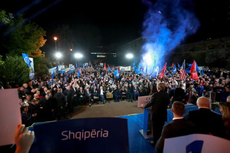 Berisha nga Gjirokastra: Pa arsim nuk ka të ardhme, pagesë minimalisht 1500 euro për mësuesit