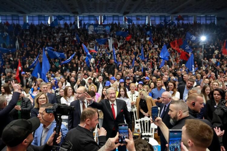 Berisha: Familja e fortë është themeli i arritjeve tona, kushti i mirëqenies dhe i të ardhmes tonë