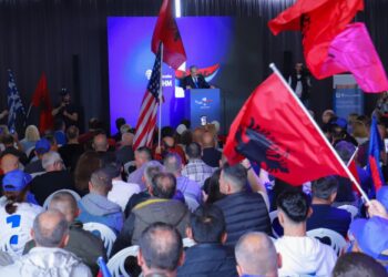 Berisha thirrje diasporës: 11 Maji është kushtrim ndaj çdo shqiptari për të shpëtuar Shqipërinë