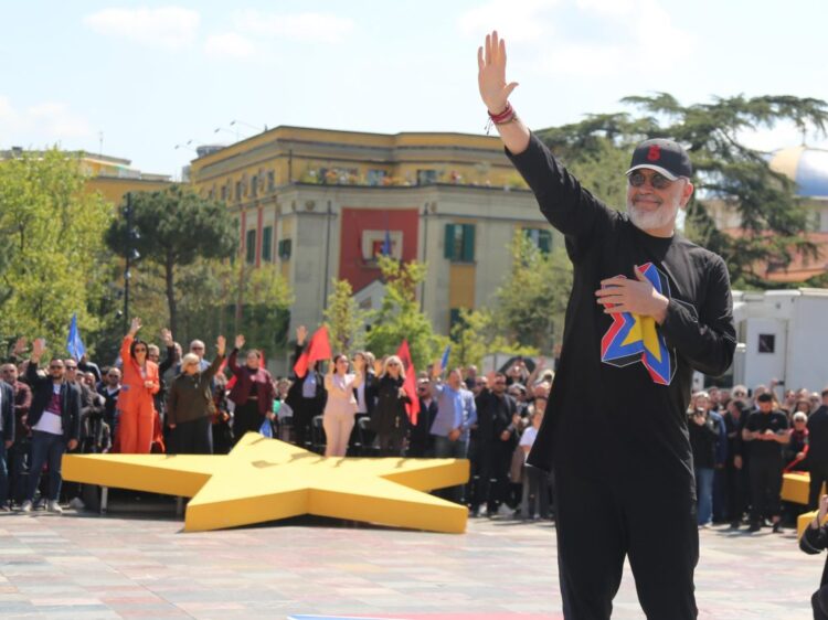 Premtimet elektorale shënojnë rekorde të reja absurditeti