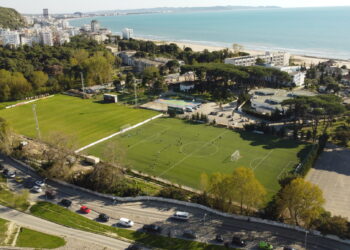 Fusha e kompleksit “Sol”, gati për finalet e Kampionatit Europian U-17 “Shqipëri 2025”