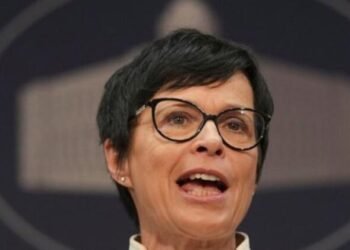 Kos: Rruga e Serbisë drejt BE-së do të jetë e vështirë, nëse Vuçiç viziton Moskën