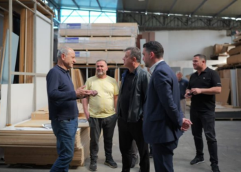 “Tatim i sheshtë 10% për të gjithë”, Noka me biznesin: Pse duhet t’i japësh 23 % një qeverie që nuk shërben