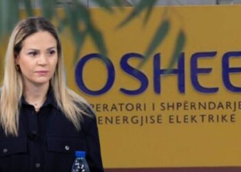 Denoncimi i gazetares: Prej 18 Marsit nuk marr shërbimin nga OSHEE, pasi drejtori është në fushatë