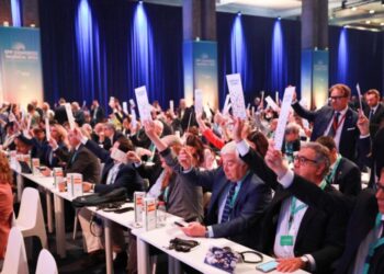 PPE miraton rezolutën: Zgjedhjet dhe demokracia në Shqipëri janë të kërcënuara, nëse nuk ndërhyjnë BE dhe…