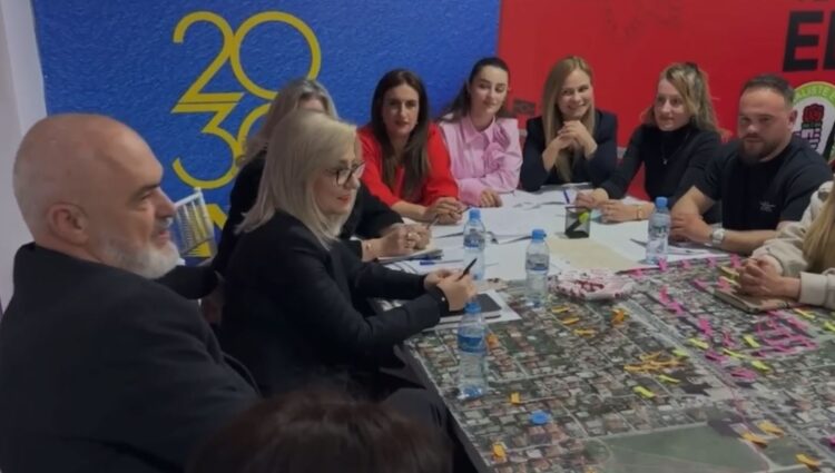 Ajo e quajti Skënderbe/ Rama nga Kamza: Elisa është frymë, ku shkon ajo shkon fitorja