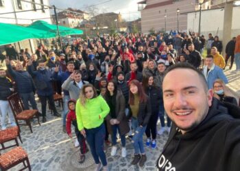 Salianji u drejtohet të rinjve që votojnë për herë të parë: Ti e ke në dorë ta bësh ndryshimin