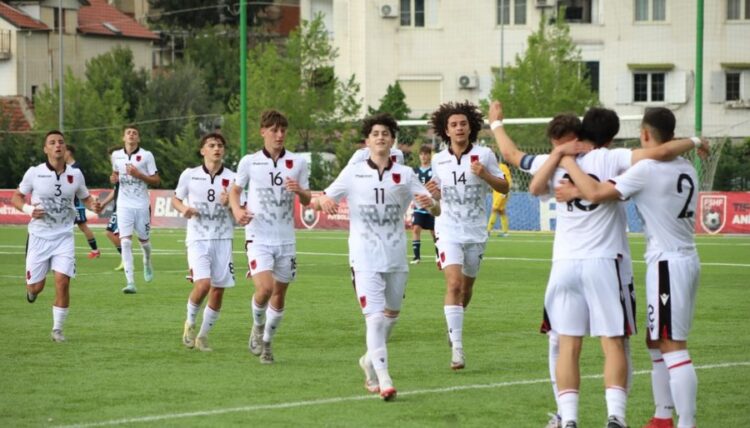 Turneu “UEFA Development” U-16/ Shqipëria shkëlqen ndaj San Marinos, triumfon me shifrat 3-0